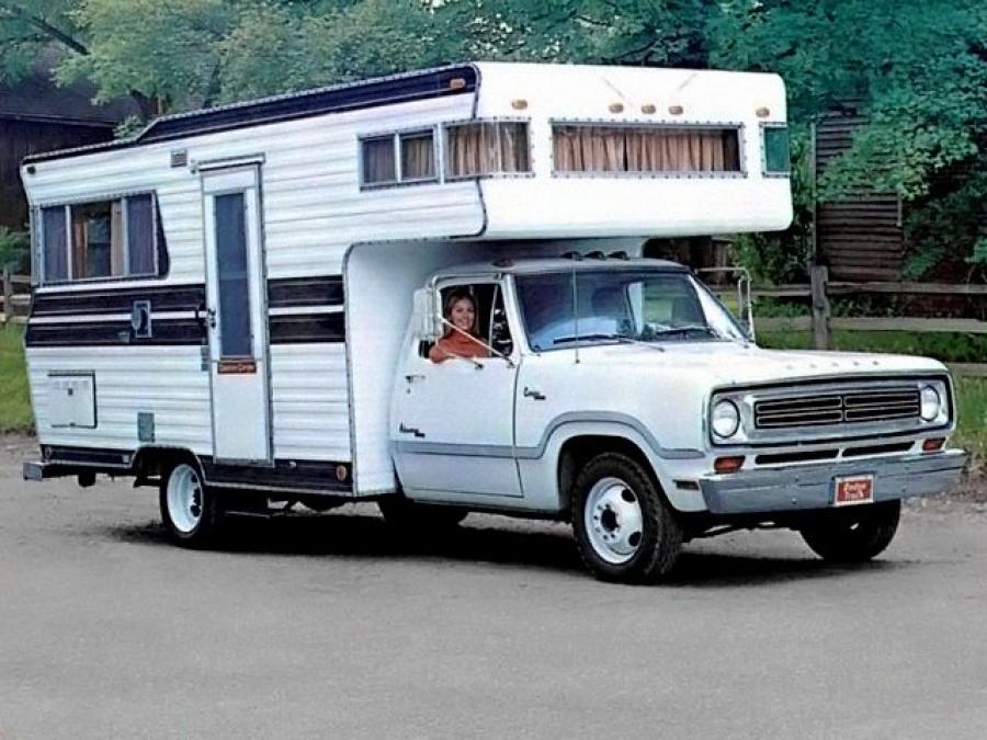  Dodge D300 Camper 1973 года  (фото 1 из 1)